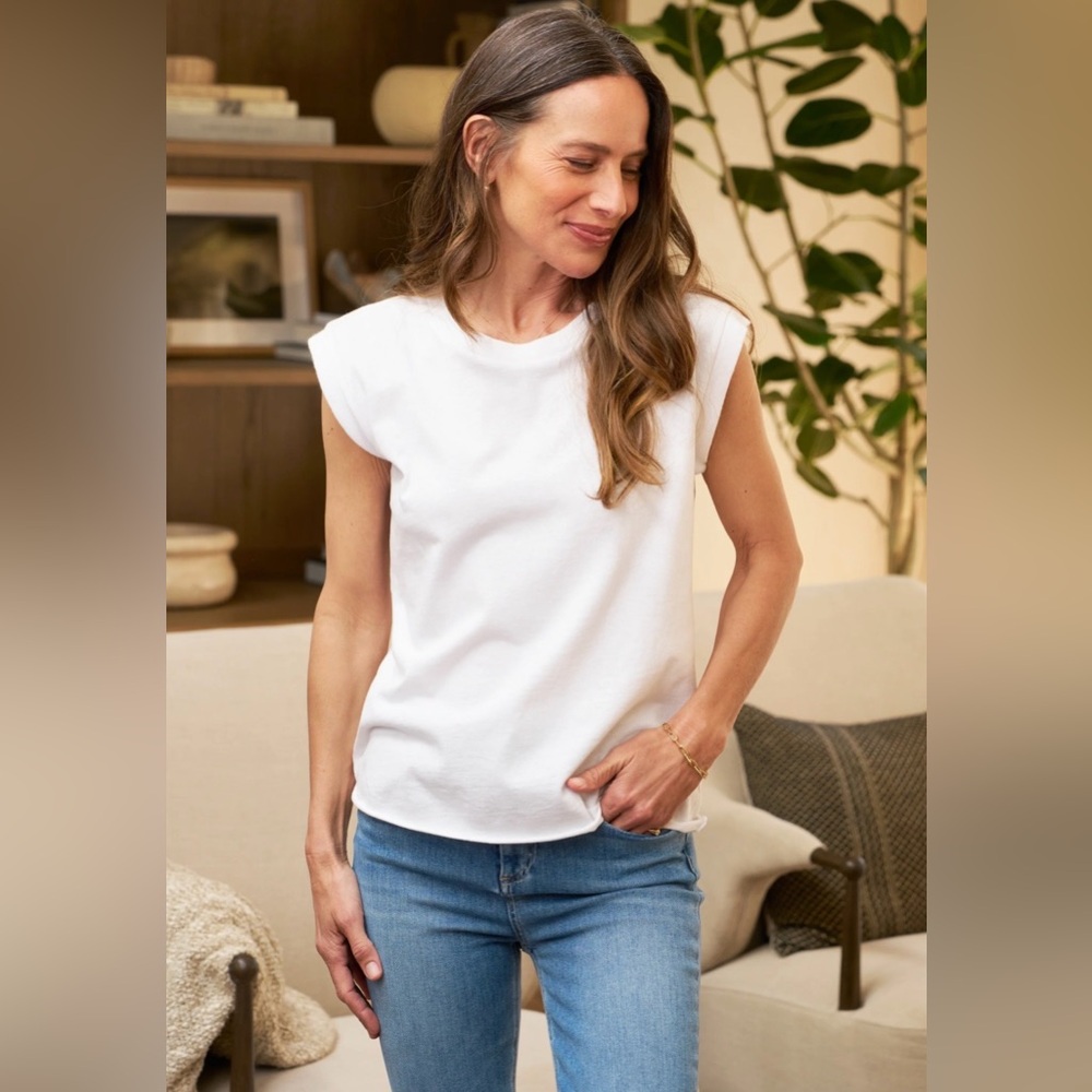 Frank & Eileen's Aiden Vintage Muscle Tee White Cap Sleeveless Crewneck Top M